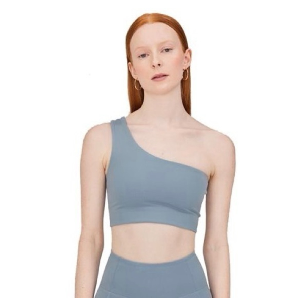 Girlfriend Collective Bianca One Shoulder Bra in Dew | Size M